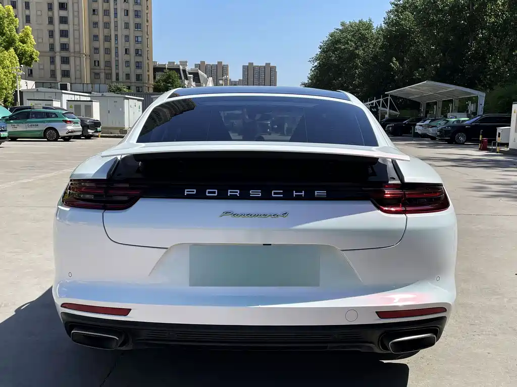 Porsche Panamera Hybrid 2019 — фото 13
