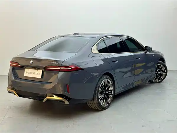 BMW 5 Series 2024