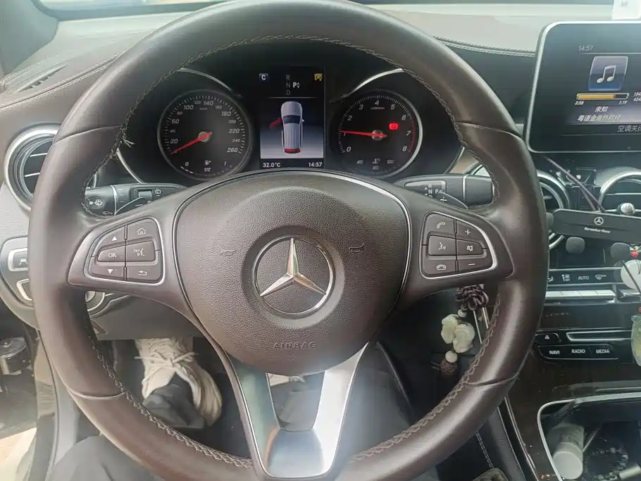 Mercedes-Benz GLC 2019 — фото 15