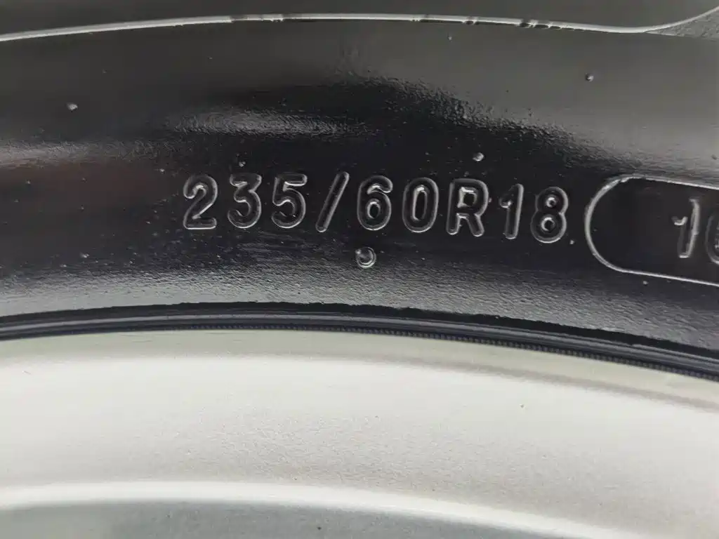 Volvo XC60 2018 — фото 24