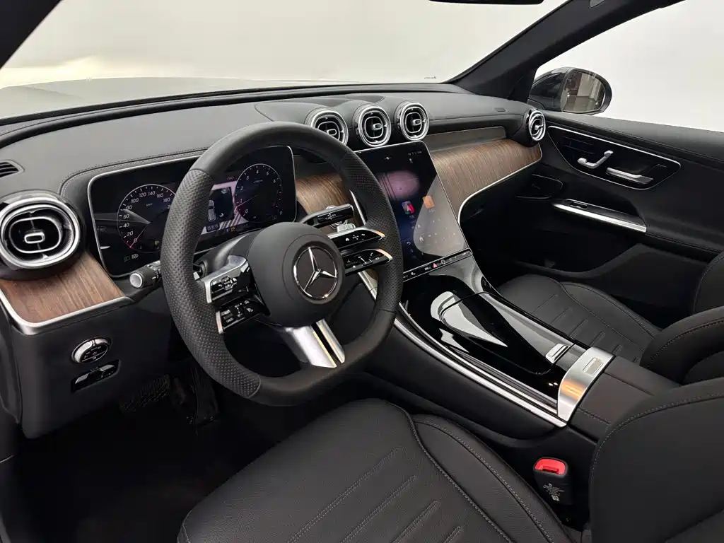 Mercedes-Benz GLC 2025 — фото 13