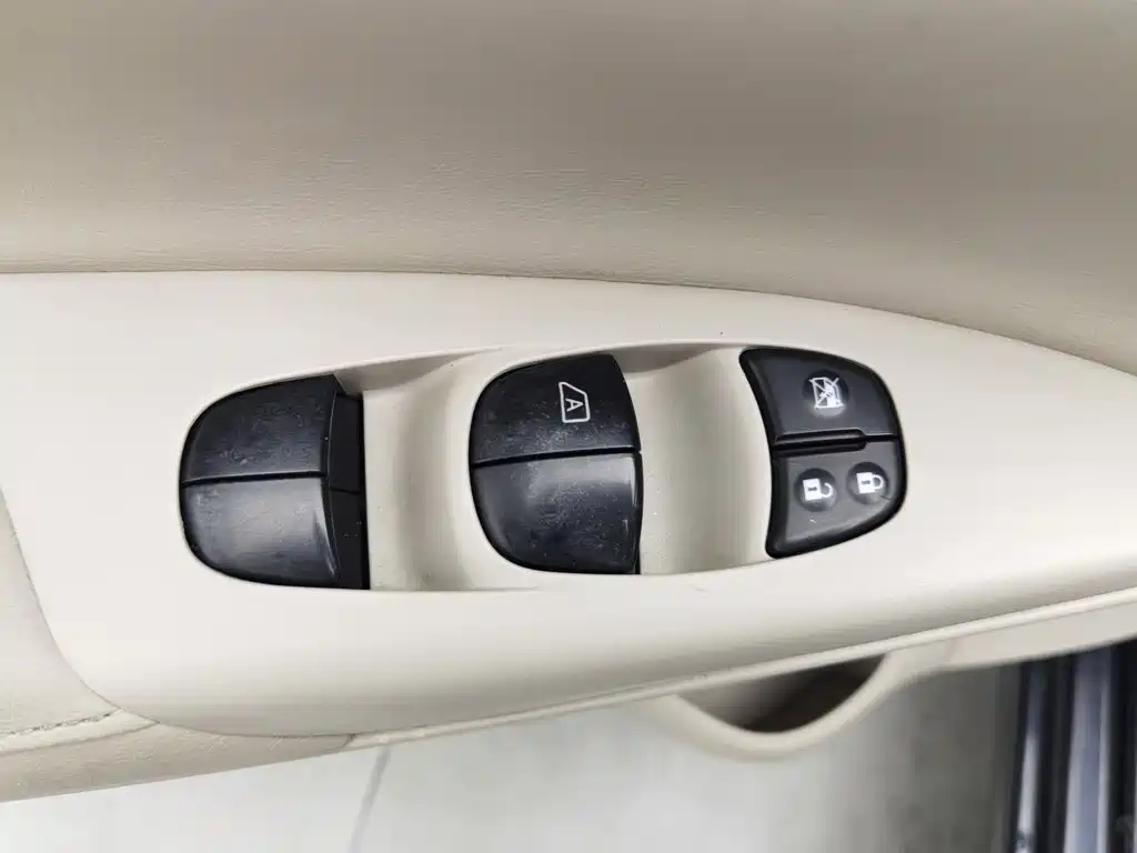 Nissan Sylphy 2013 — фото 9