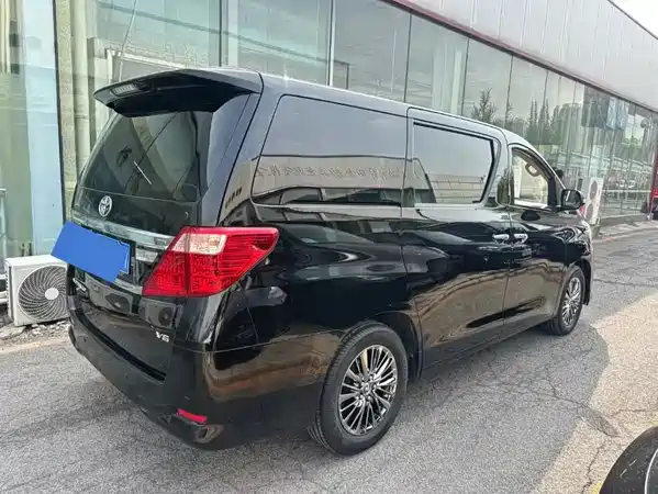 Toyota Alphard 2014