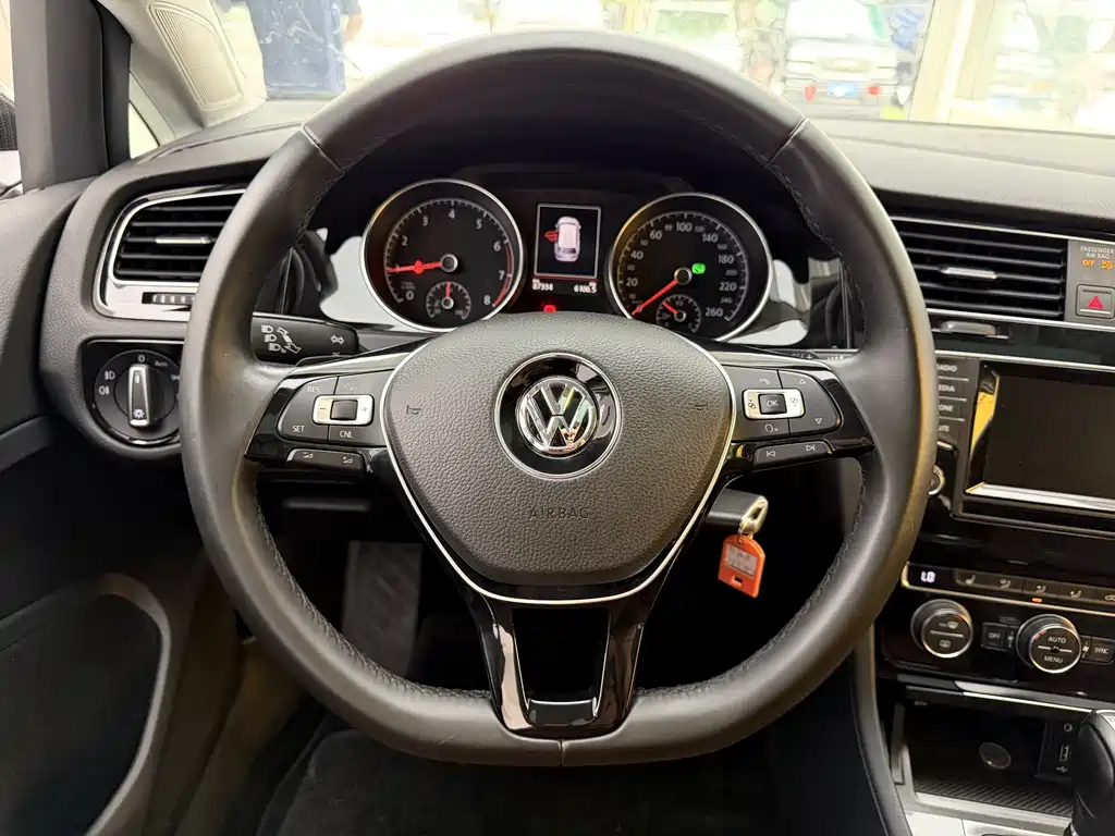 Volkswagen Golf 2016