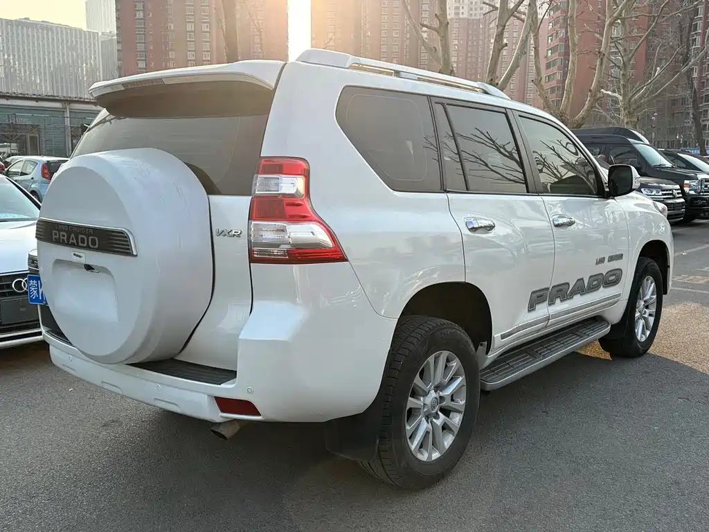 Toyota Prado 2016 — фото 4