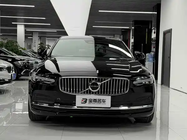 Volvo S90 2024