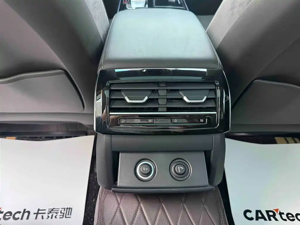 Audi A8 2025 — фото 22