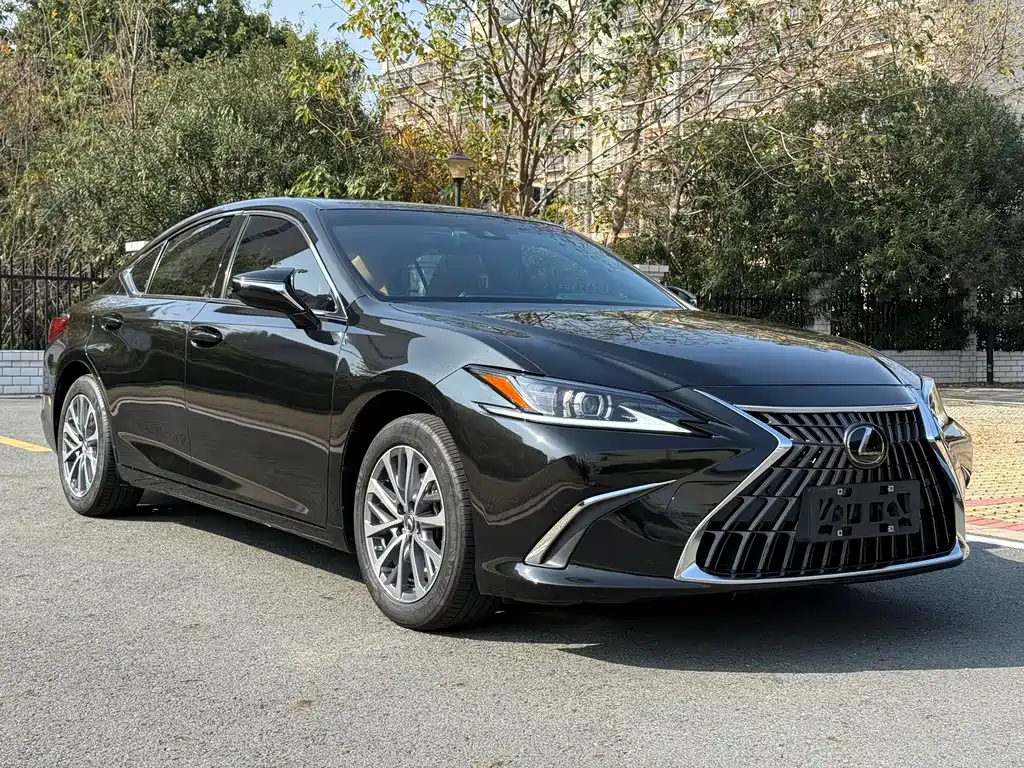Lexus ES 2022 — фото 3