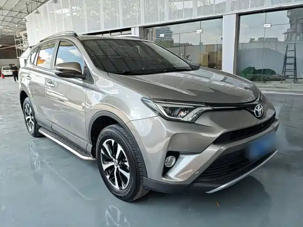 Toyota RAV4 2017