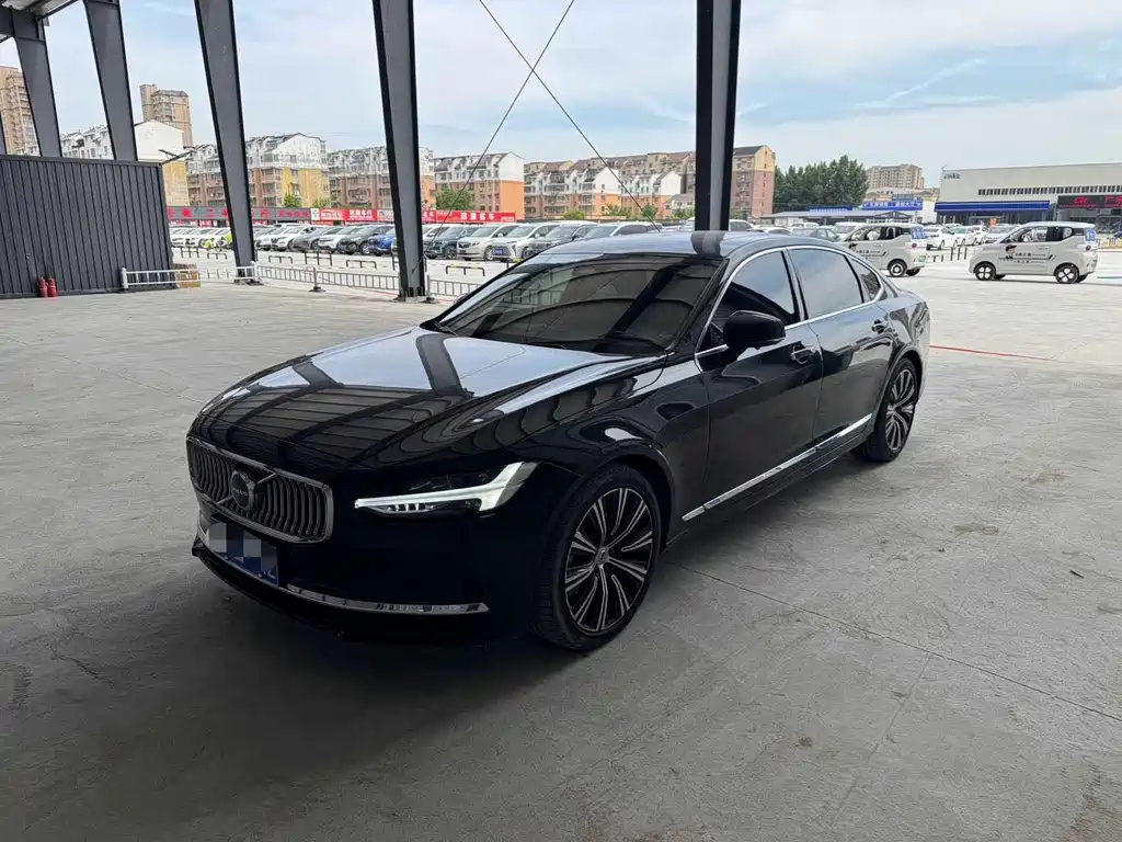 Volvo S90 2023