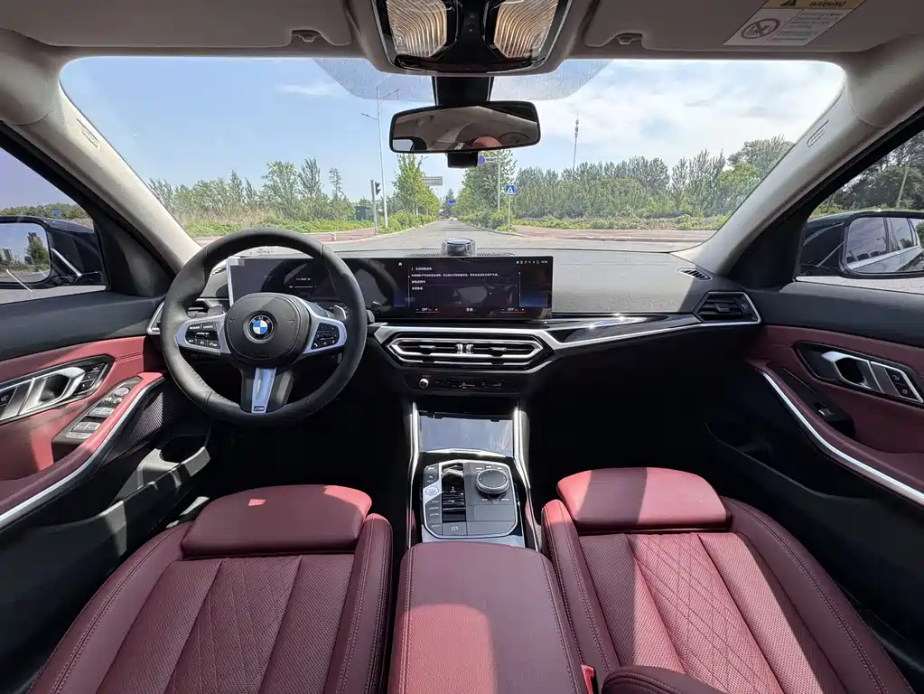BMW 3 Series 2023 — фото 10