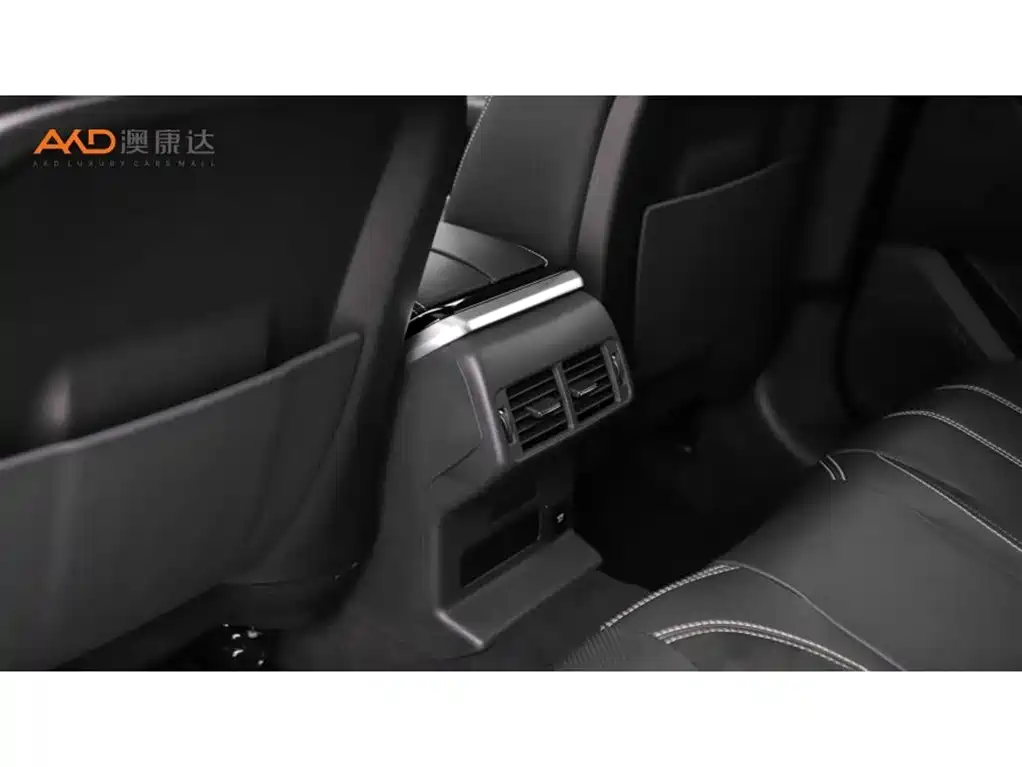 Land Rover Velar 2020 — фото 9