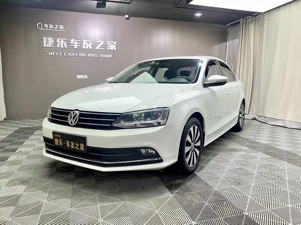 Volkswagen Sagitar 2017