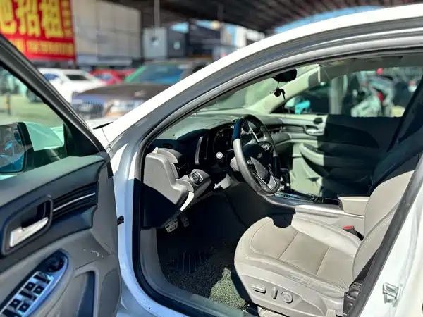 Chevrolet Malibu 2015