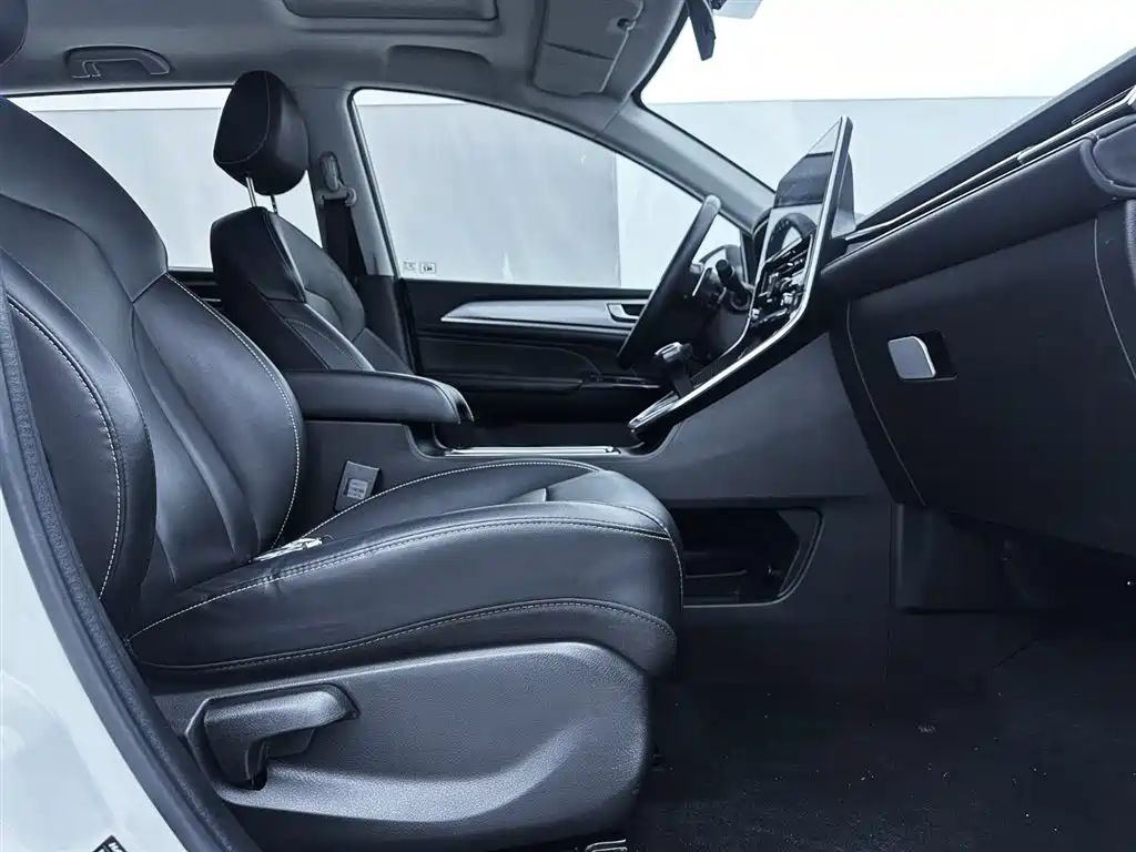 Haval M6 2021 — фото 20