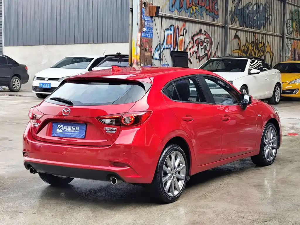 Mazda 3 Axela 2019 — фото 8