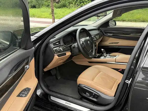 BMW 7 Series 2015