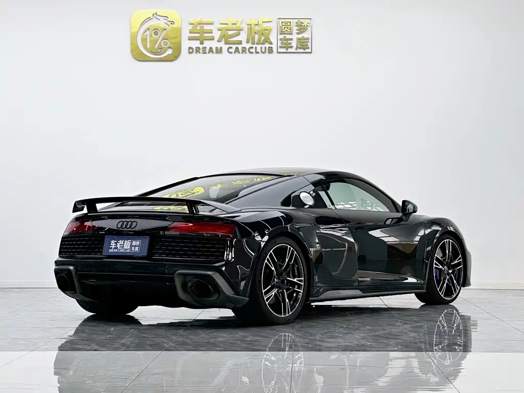 Audi R8 2021 — фото 4