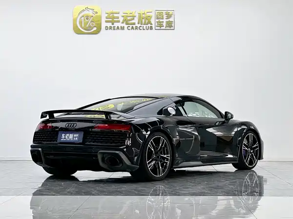 Audi R8 2021