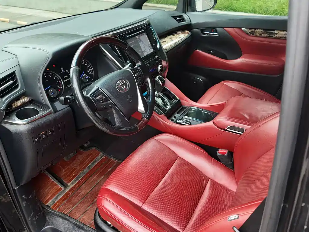 Toyota Alphard 2018 — фото 20