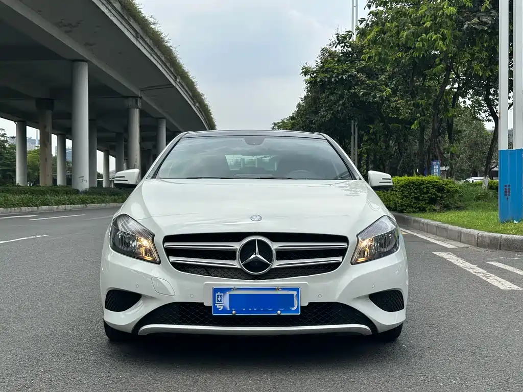 Mercedes-Benz A-Class 2013 — фото 2