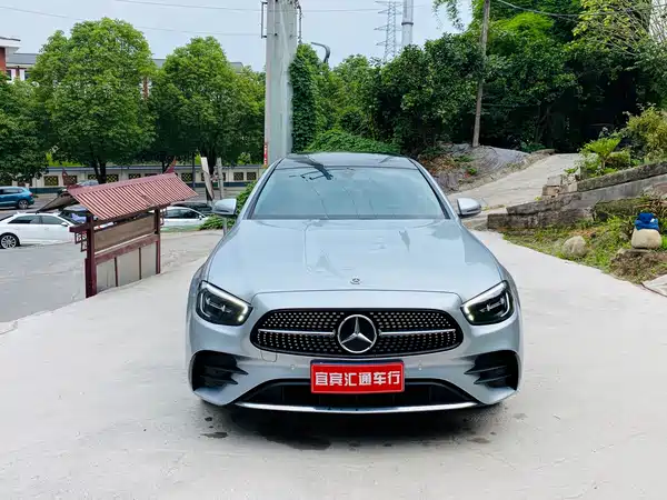 Mercedes-Benz E-Class 2022