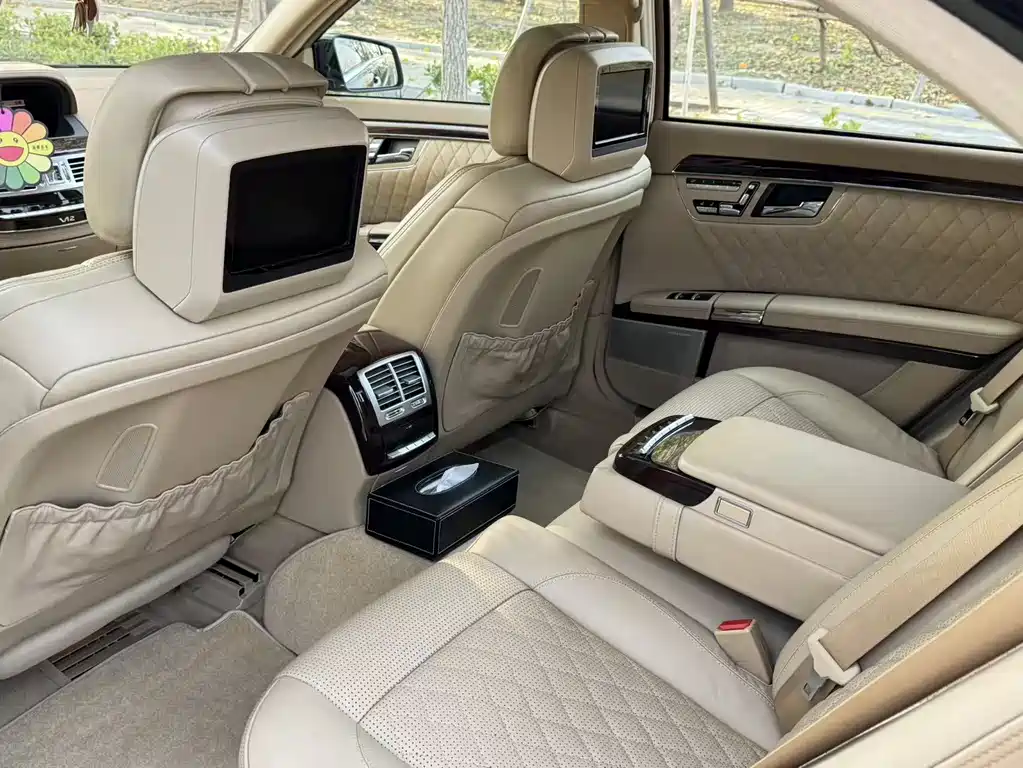 Mercedes-Benz S-Class AMG 2015 — фото 26