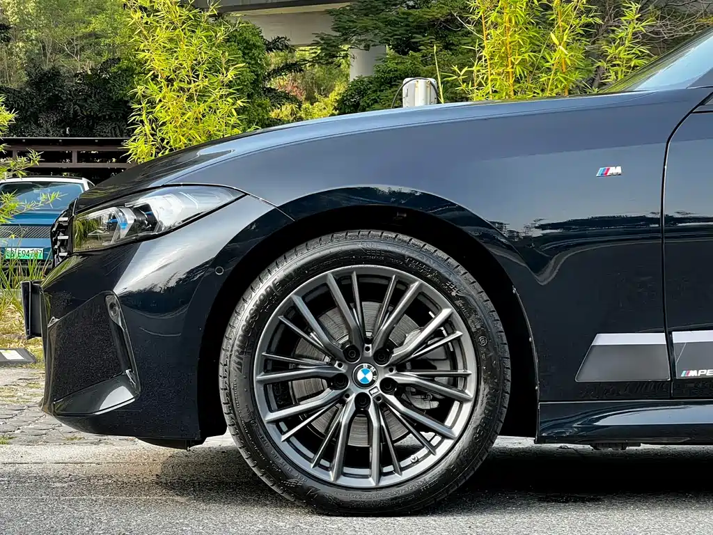 BMW 3 Series 2024