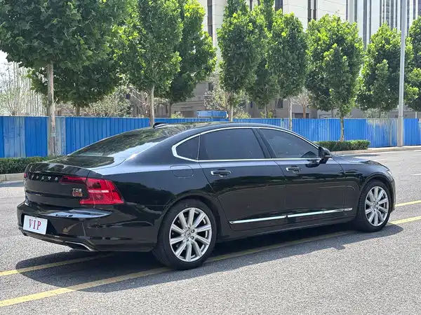 Volvo S90 2019