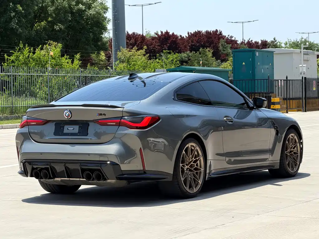 BMW M4 2023 — фото 6