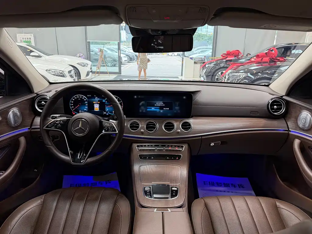 Mercedes-Benz E-Class 2021 — фото 14