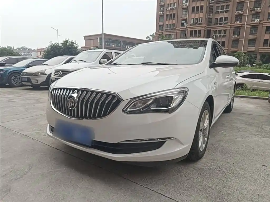Buick Excelle 2015 — фото 1