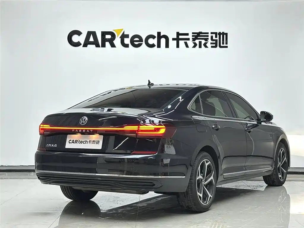 Volkswagen Passat 2025 — фото 11