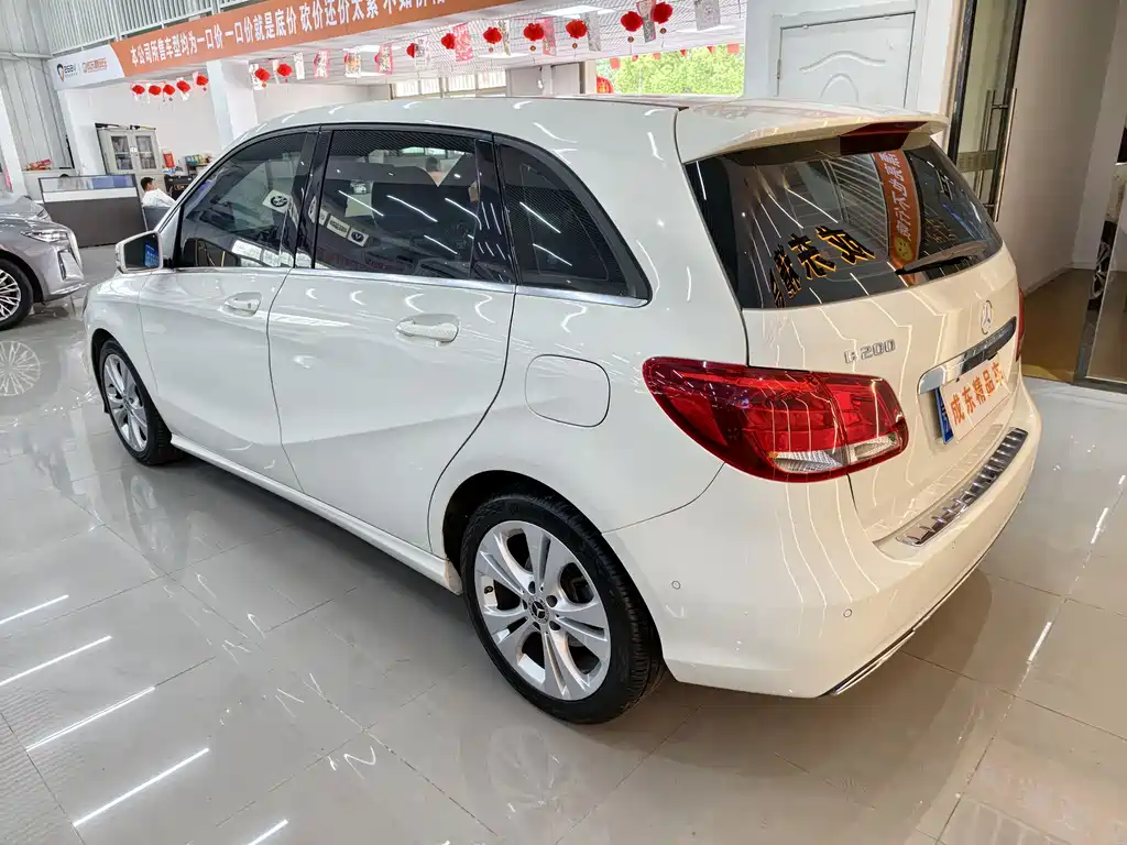 Mercedes-Benz B-Class 2019 — фото 4