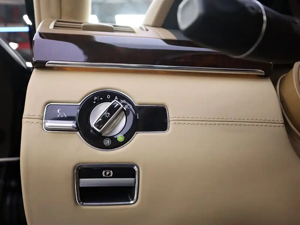 Mercedes-Benz S-Class 2010 — фото 12