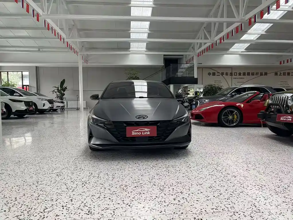 Hyundai Elantra 2023