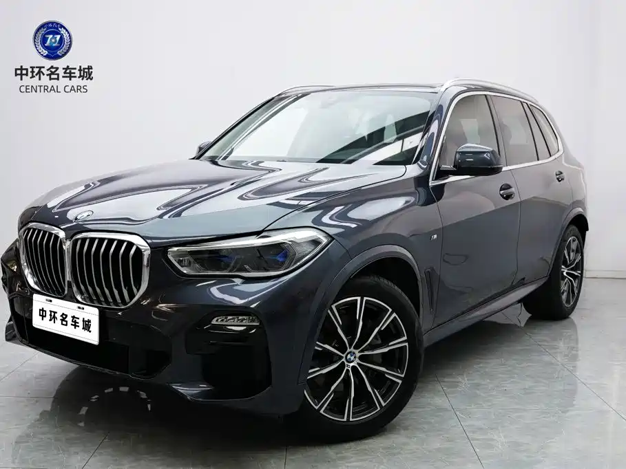 BMW X5 2019 — фото 1