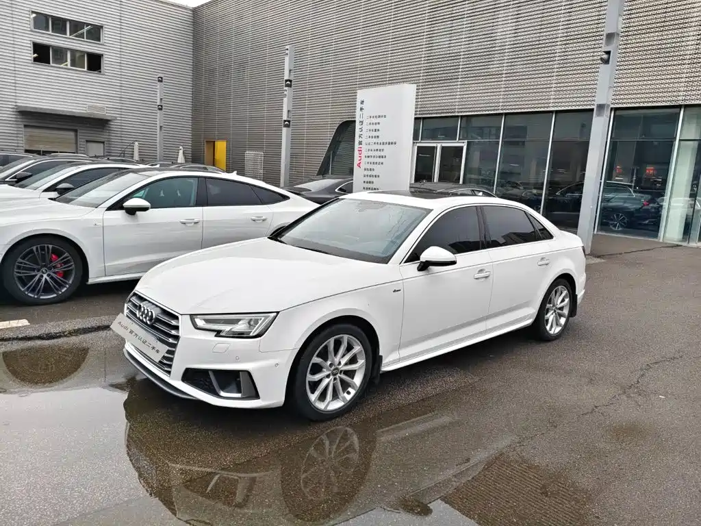 Audi A4L 2018 — фото 2