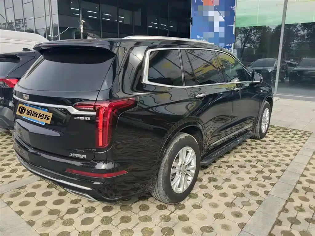 Cadillac XT6 2021 — фото 8