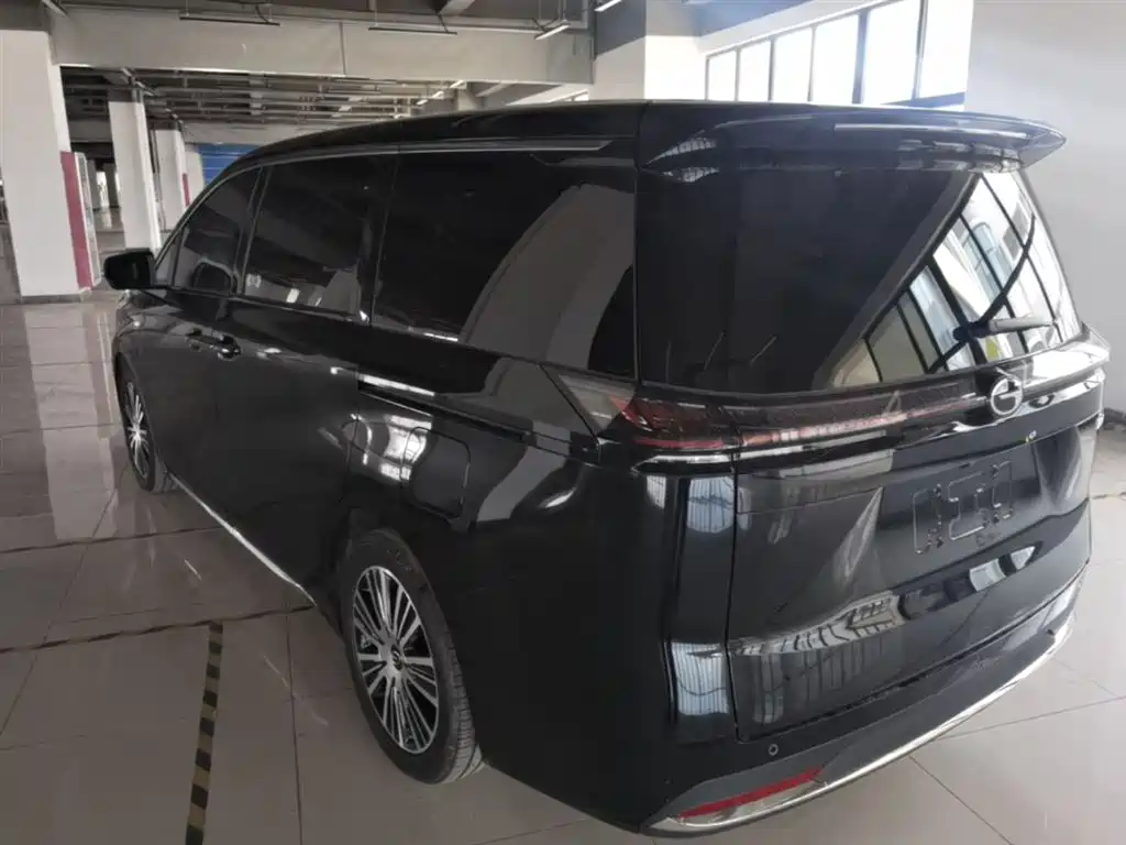 GAC Motor E8 PHEV 2025 — фото 5
