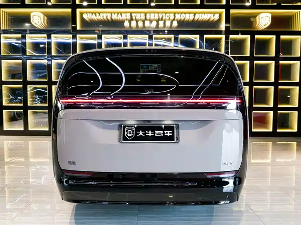 Li Auto MEGA 2024