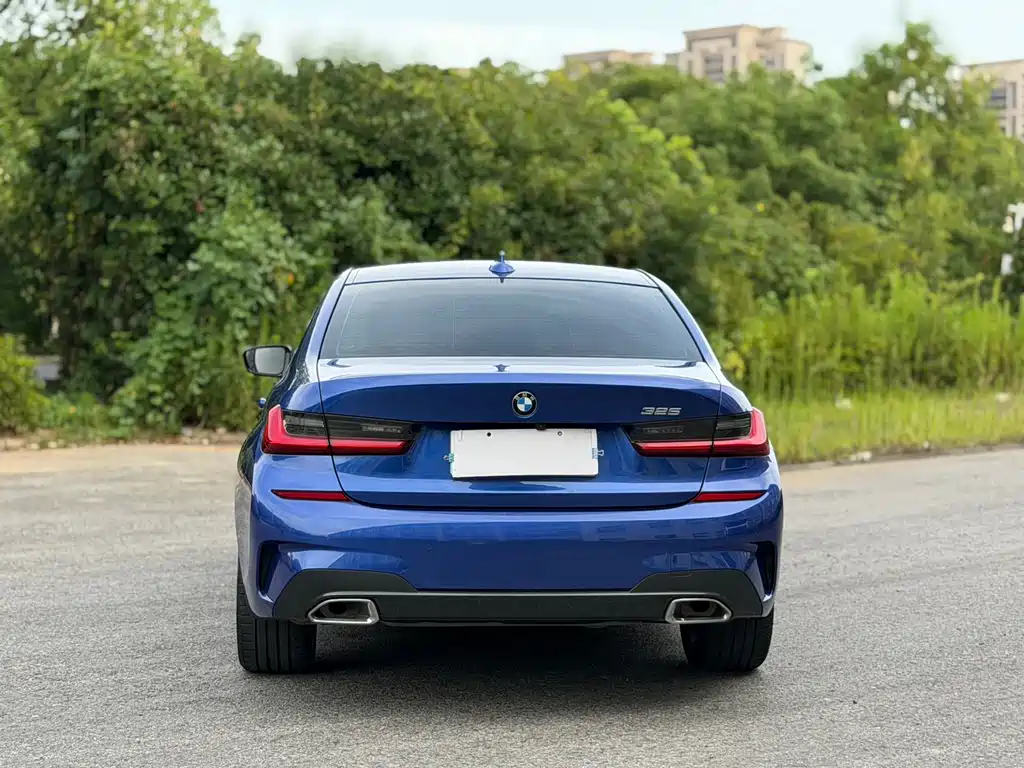 BMW 3 Series 2021