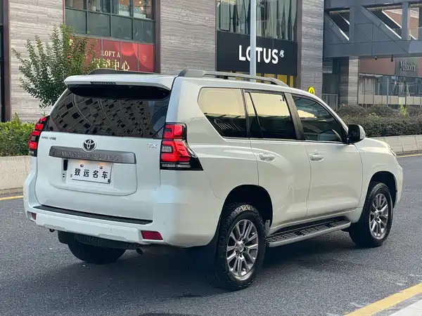 Toyota Prado 2018