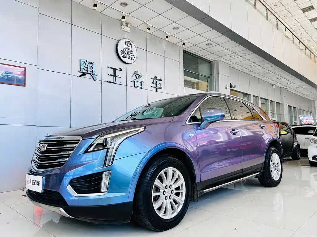 Cadillac XT5 2017 — фото 1