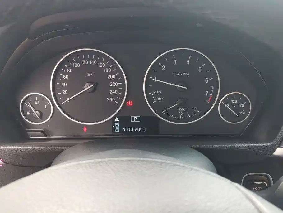 BMW 3 Series 2017 — фото 14