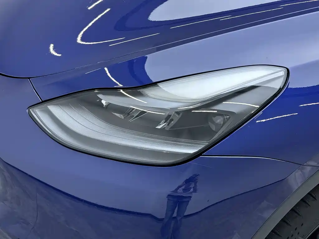 Tesla Model Y 2022 — фото 11