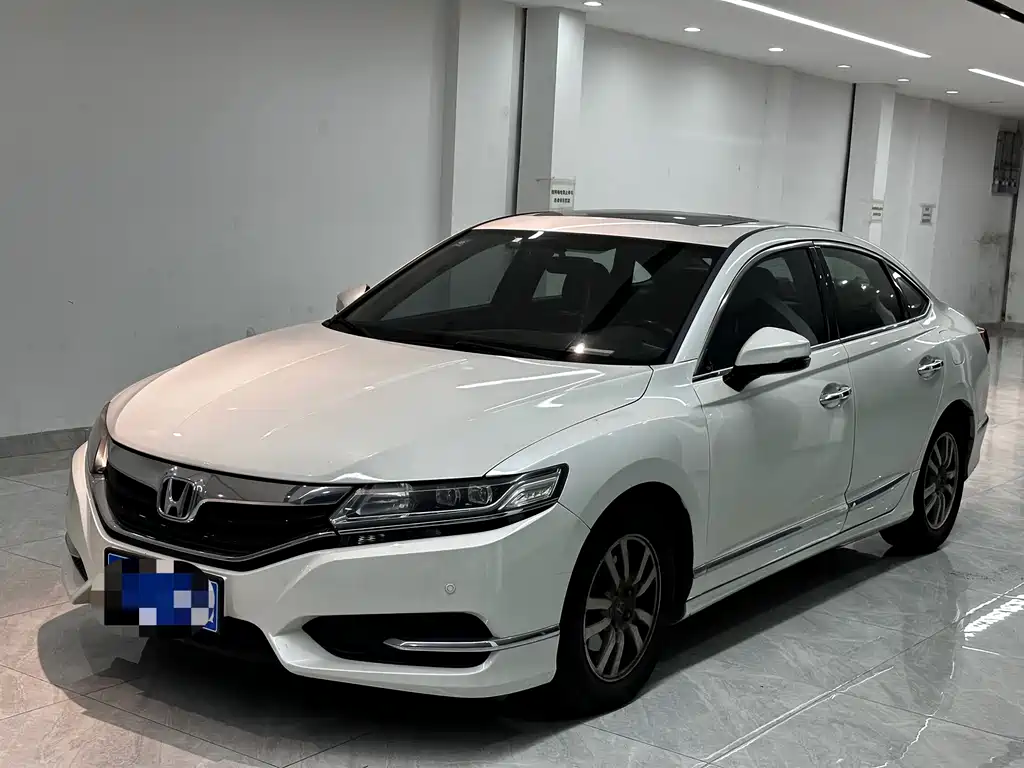 Honda Spirior 2018 — фото 1