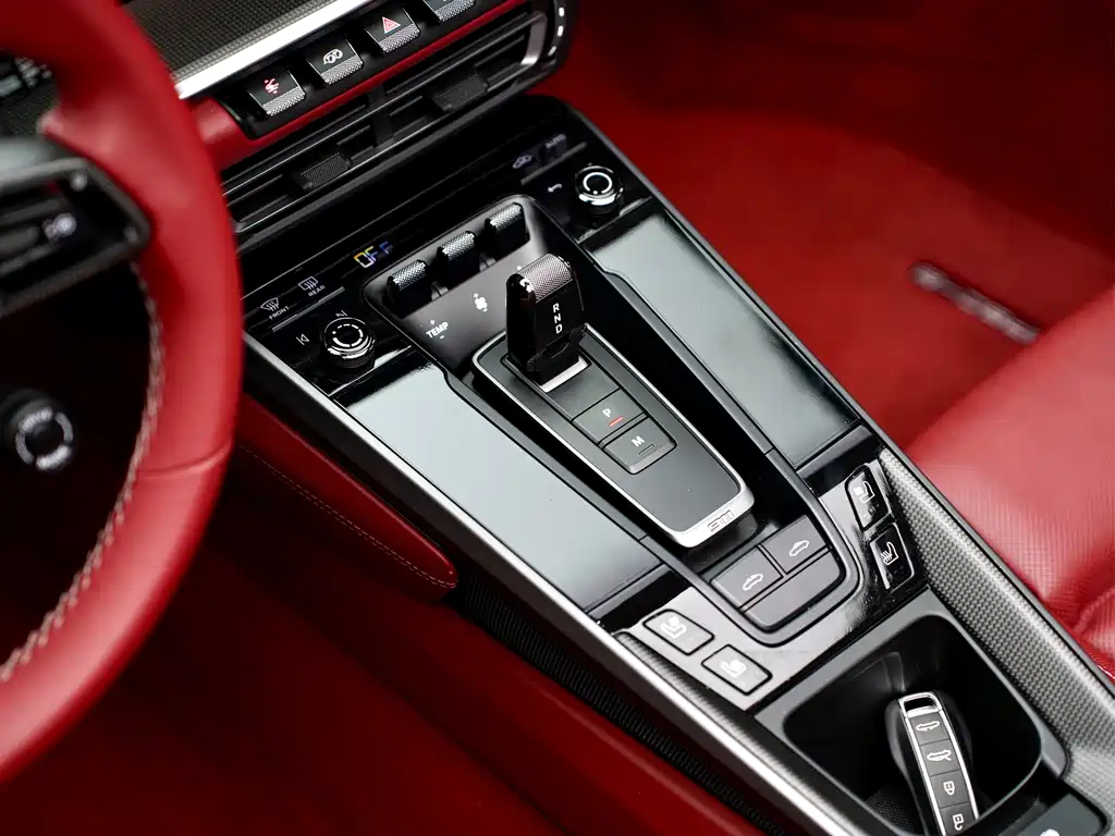 Porsche 911 2022 — фото 15