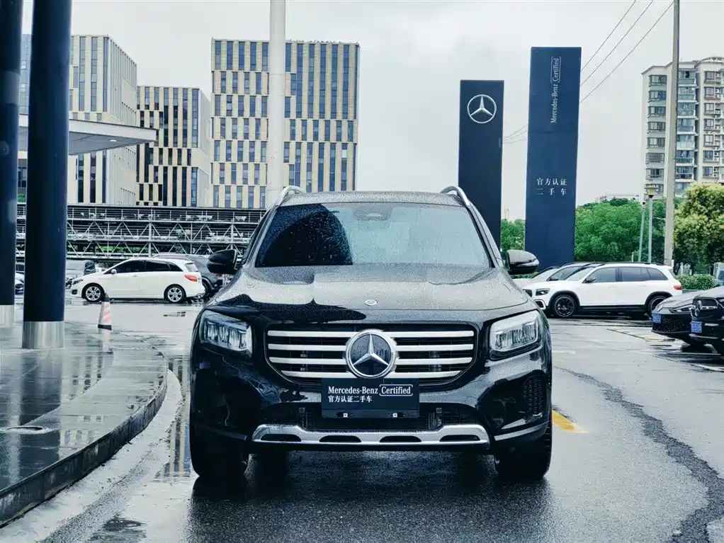 Mercedes-Benz GLB 2025