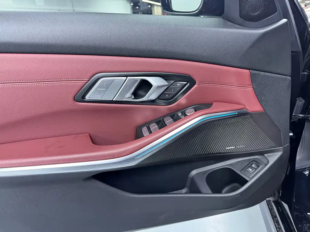 BMW 3 Series 2021 — фото 15
